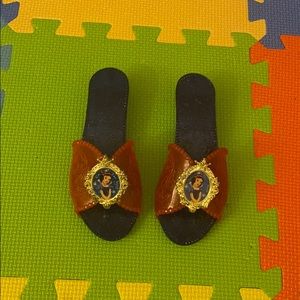 Snow white dress up shoes